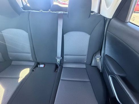 Used 2025 Kia Soul LX w/ LX Technology Package FWD image 34