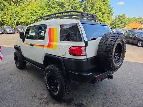 Used 2008 Toyota FJ Cruiser 4WD image 22