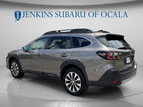Used 2024 Subaru Outback Limited AWD/4WD image 5