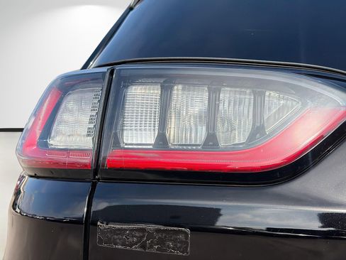 Used 2022 Jeep Cherokee Trailhawk w/ Sound & Nav Group image 10