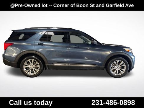 Used 2020 Ford Explorer XLT w/ Equipment Group 202A AWD/4WD image 6