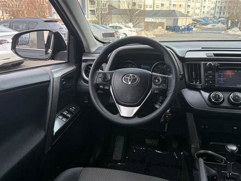 Used 2017 Toyota RAV4 LE image 25