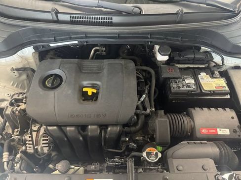 Used 2020 Kia Soul S FWD image 6