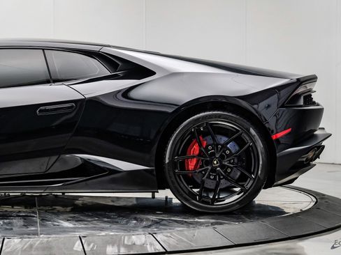 Used 2015 Lamborghini Huracan LP 610-4 AWD/4WD image 11