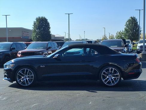 Used 2017 Ford Mustang GT Premium w/ Equipment Group 401A image 3