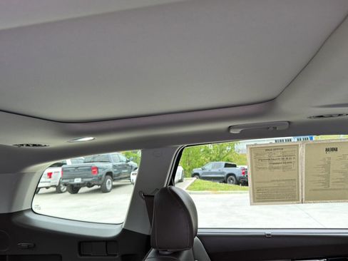 Used 2022 Kia Telluride SX w/ Nightfall Edition Package AWD/4WD image 35