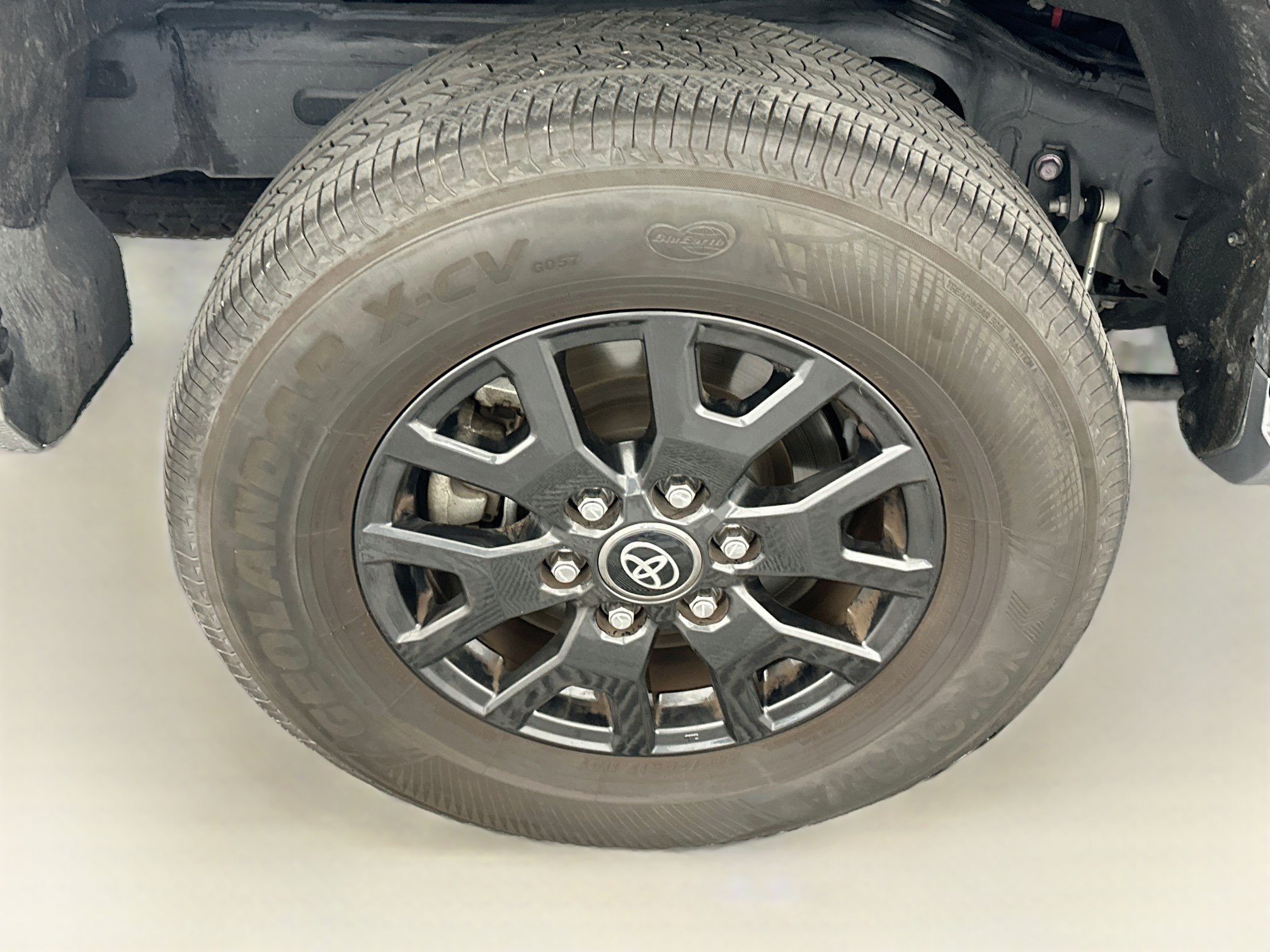 Used 2025 Toyota 4Runner SR5 AWD/4WD image 11