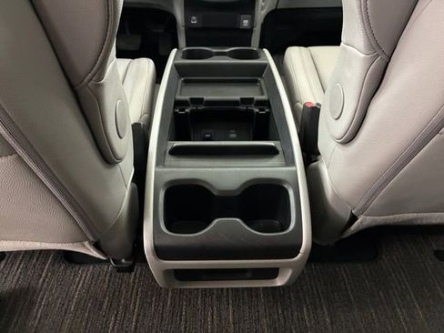 Used 2024 Honda Odyssey EX-L image 19