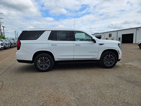 New 2026 GMC Yukon Elevation AWD/4WD image 7