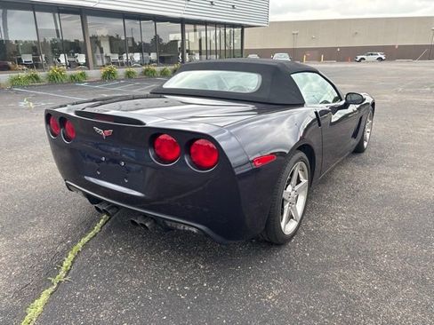 Used 2013 Chevrolet Corvette Convertible RWD image 5