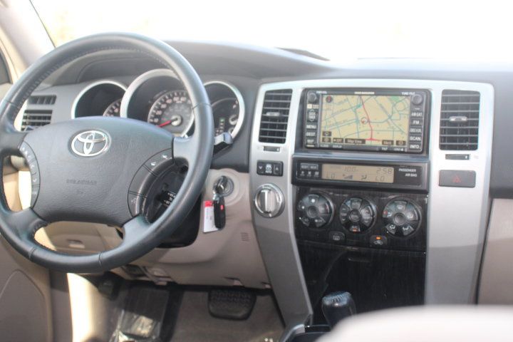 Used 2007 Toyota 4Runner Limited AWD/4WD image 25