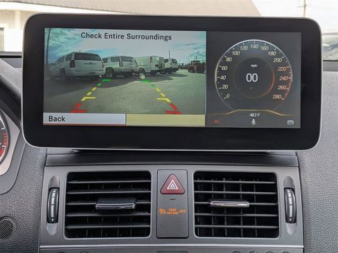 Used 2011 Mercedes-Benz C 350 Sport image 22