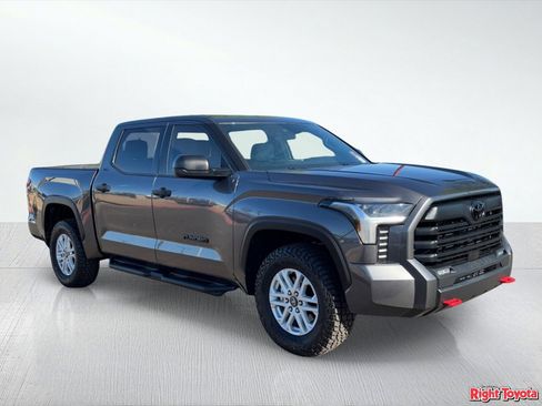 Used 2025 Toyota Tundra SR5 AWD/4WD image 7