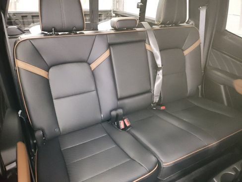 New 2026 GMC Canyon AT4 w/ Technology Plus Package image 10