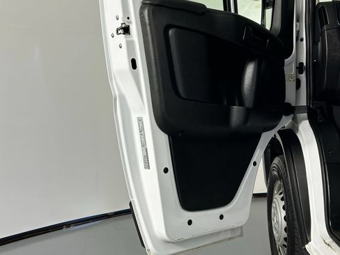 Used 2024 RAM ProMaster 2500 w/ Convenience Group FWD image 29