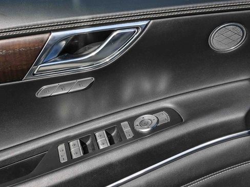 Used 2024 Genesis GV80 2.5T image 22