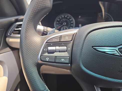 Used 2025 Genesis G70 2.5T RWD image 11