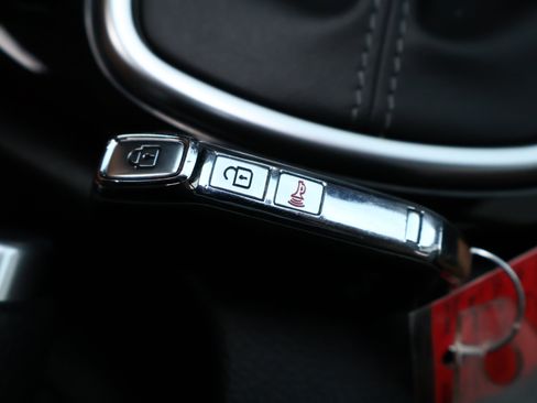 Used 2024 Kia Seltos EX FWD image 25