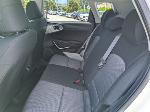 Used 2025 Kia Soul S FWD image 12