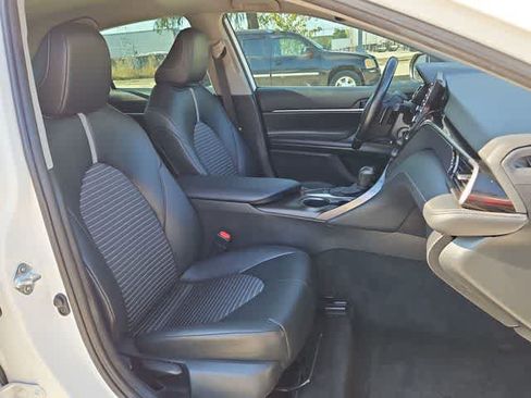 Used 2023 Toyota Camry SE FWD image 18