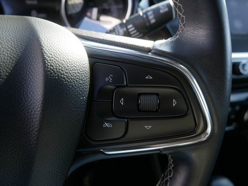 Used 2023 Buick Encore GX Preferred w/ Cold Weather Comfort Package AWD/4WD image 19
