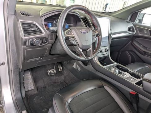 Used 2024 Ford Edge ST-Line AWD/4WD image 2