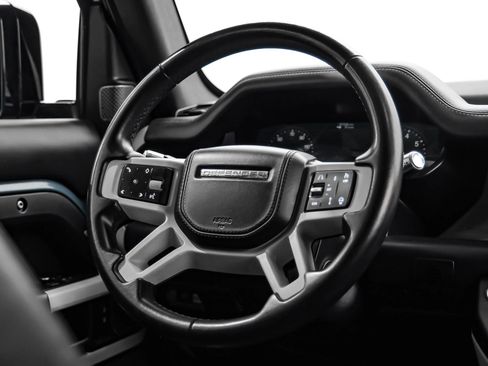 Used 2020 Land Rover Defender 110 HSE AWD/4WD image 18