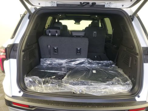 New 2026 Chevrolet Traverse LT w/ Sun and Wheel Package image 34