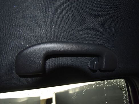 Used 2024 Nissan Frontier PRO-4X w/ Off-Road Protection Package image 31