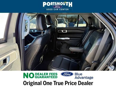 Certified 2022 Ford Explorer XLT w/ Equipment Group 202A image 5