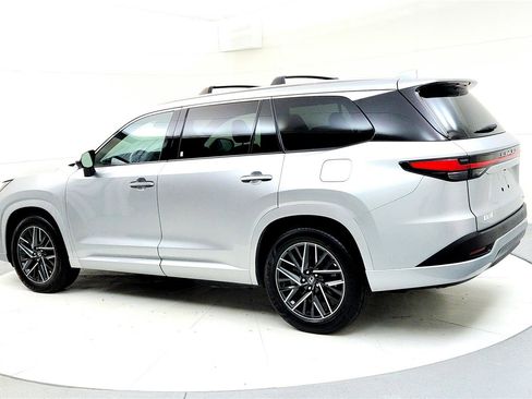 Used 2024 Lexus TX 350 AWD image 4