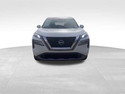 Used 2023 Nissan Rogue SL w/ SL Premium Package FWD image 3
