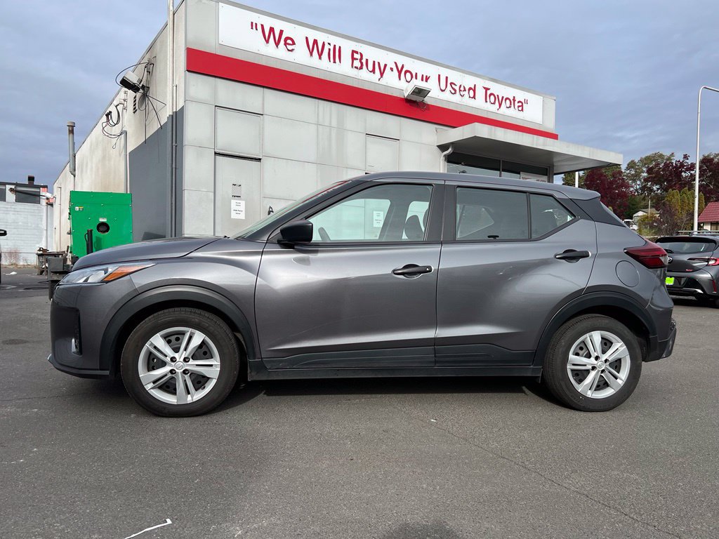 Used 2024 Nissan Kicks S FWD image 7