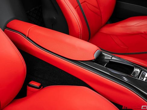 Used 2022 Ferrari 812 GTS image 36