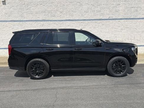 Used 2023 GMC Yukon AT4 w/ AT4 Premium Plus Package AWD/4WD image 8