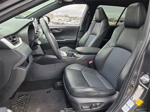 Used 2021 Toyota RAV4 XSE image 9