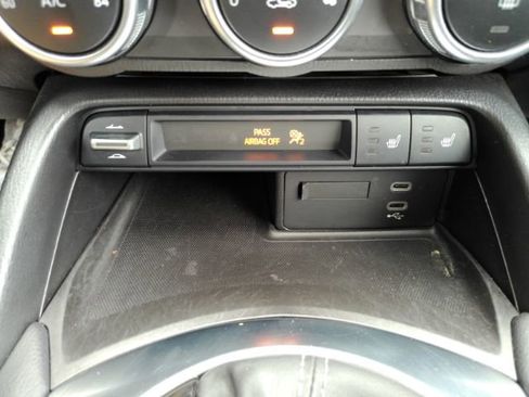 Used 2024 MAZDA MX-5 Miata RF Grand Touring RWD image 11