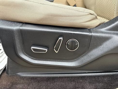 Used 2016 Ford F150 XLT w/ Equipment Group 302A Luxury image 13