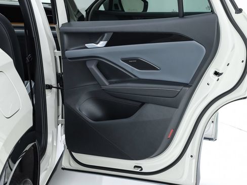 New 2026 Volkswagen Tiguan SEL R-Line AWD/4WD image 70