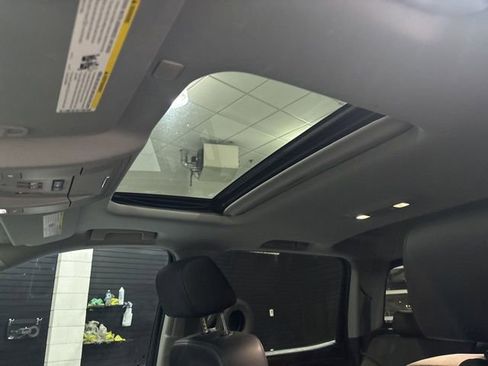 Used 2017 GMC Sierra 1500 SLT image 25