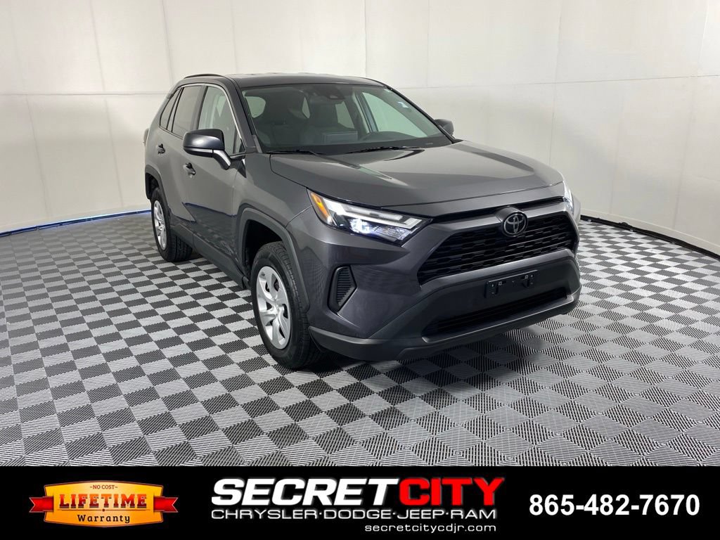 Used 2023 Toyota RAV4 LE AWD/4WD image 1