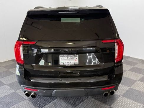 Used 2024 GMC Yukon Denali w/ Advanced Technology Package AWD/4WD image 10