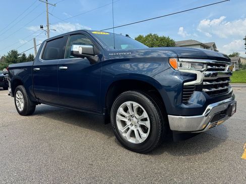 Used 2023 Chevrolet Silverado 1500 LTZ AWD/4WD image 3