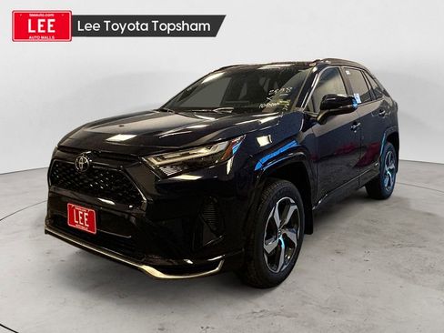 New 2025 Toyota RAV4 SE image 1
