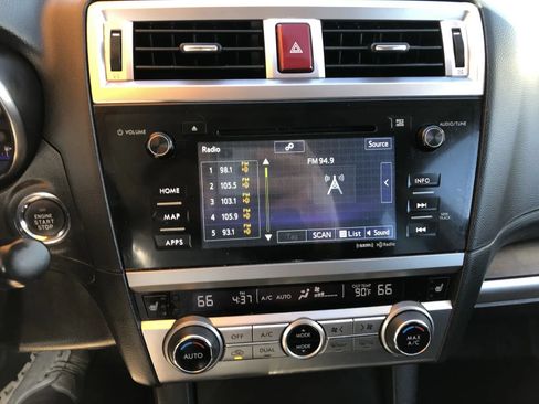 Used 2017 Subaru Outback 2.5i Limited AWD/4WD image 29