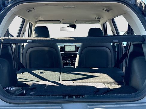 Certified 2022 Hyundai Venue Limited image 7