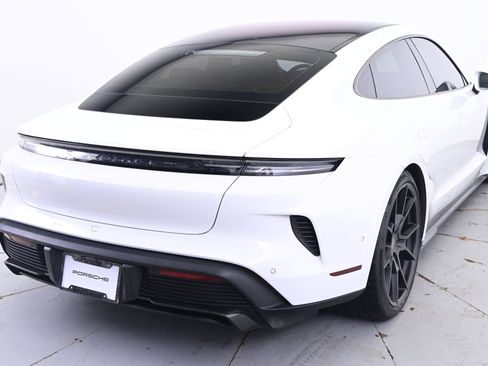 Used 2025 Porsche Taycan Turbo image 7