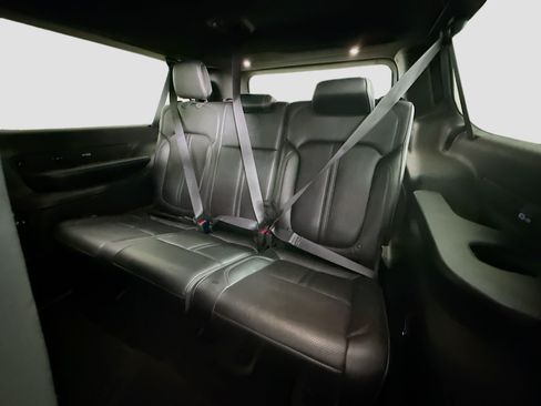 Used 2025 Jeep Wagoneer L Series II w/ 8-pass Seating Package AWD/4WD image 41