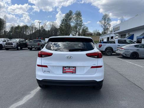 Used 2019 Hyundai Tucson SE AWD/4WD image 2