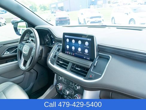 Used 2021 GMC Yukon SLT w/ SLT Premium Package AWD/4WD image 43